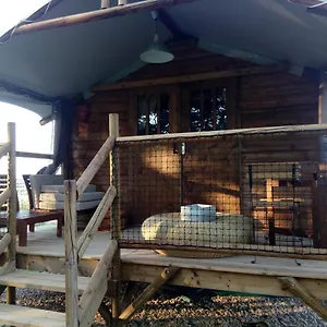  Lodge Les D'adelaide France