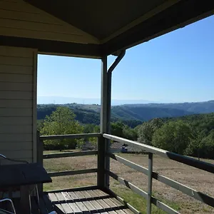  Hébergement de vacances Le Chardonneret Du Domaine Du Moulin 15 France